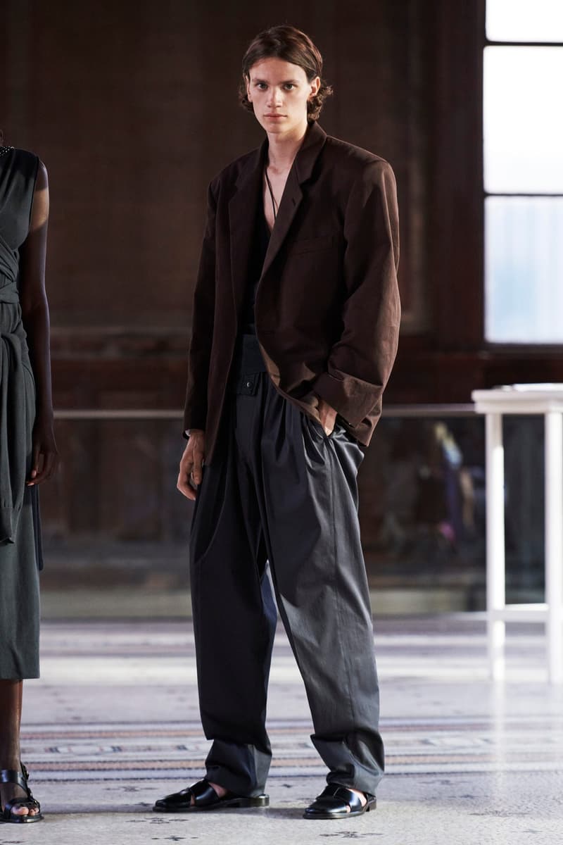 lemaire-spring-summer-2023-show