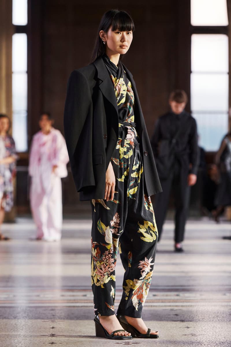lemaire-spring-summer-2023-show