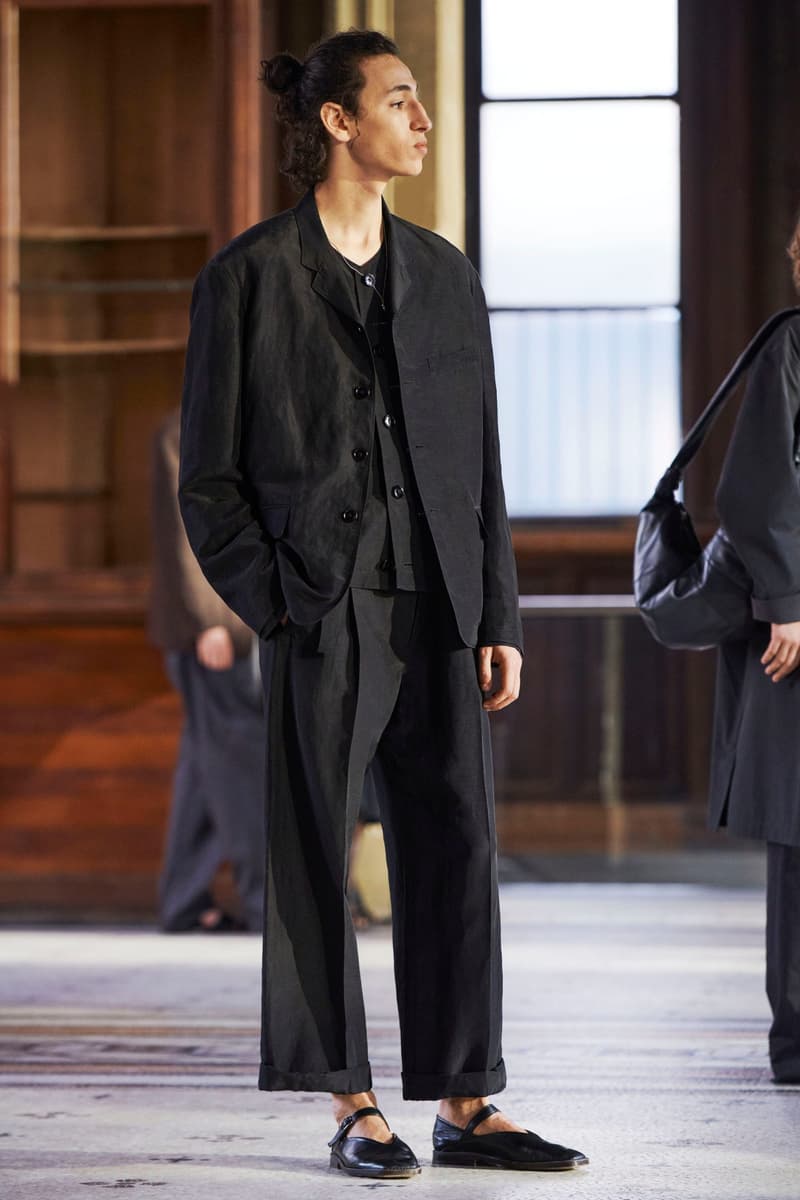 lemaire-spring-summer-2023-show
