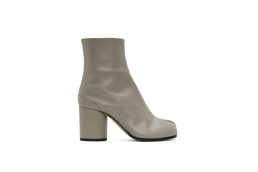 SSENSE 40 off sale Maison Margiela Chain Wallet Tabi Loafer 5AC Bag