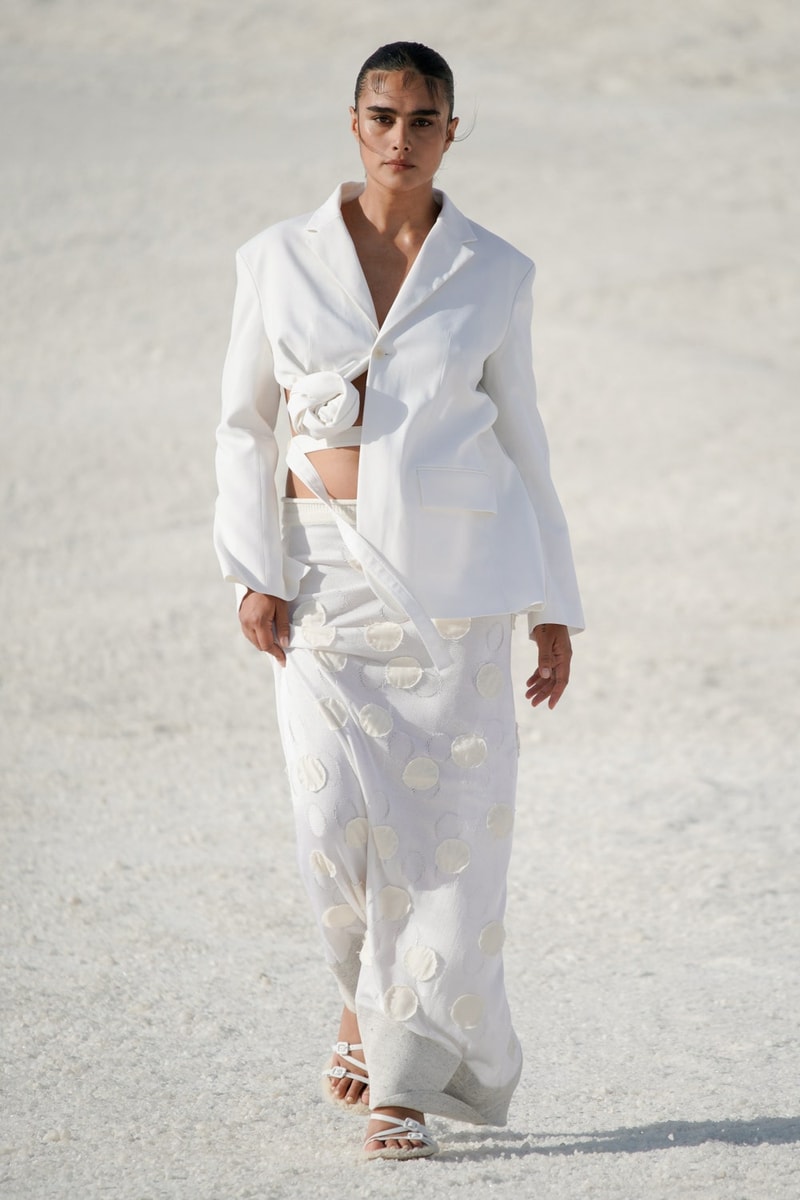 Jacquemus 2022 Fall runway Nike