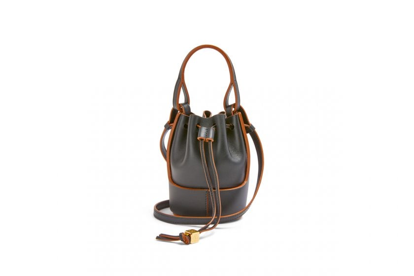loewe sale discount handbags 2022 ss
