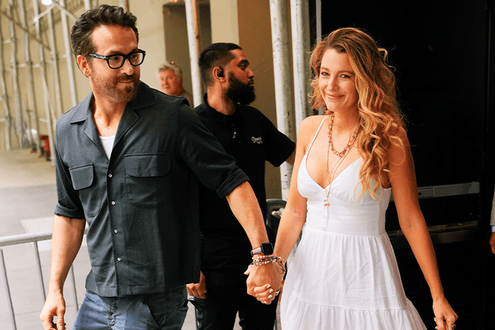 整身單品上熱搜!Blake Lively 以甜美火辣造型與 Ryan Reynolds 約會