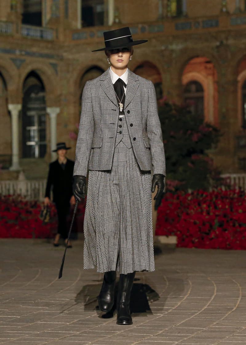 DIOR Cruise 2023 Maria Grazia Chiuri