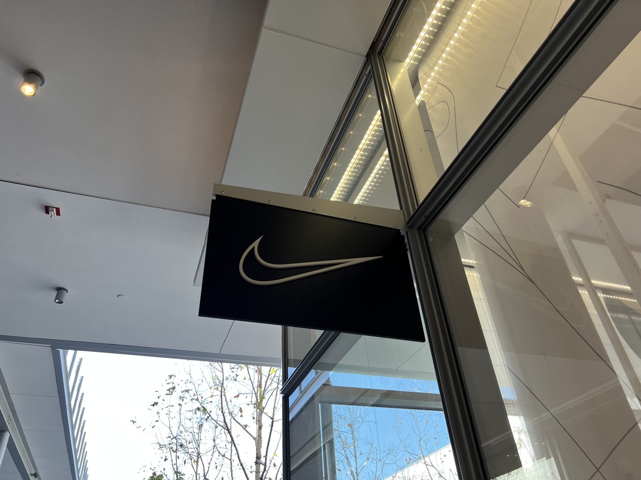 Adidas nike sue lawsuit patent infringement snkrs app