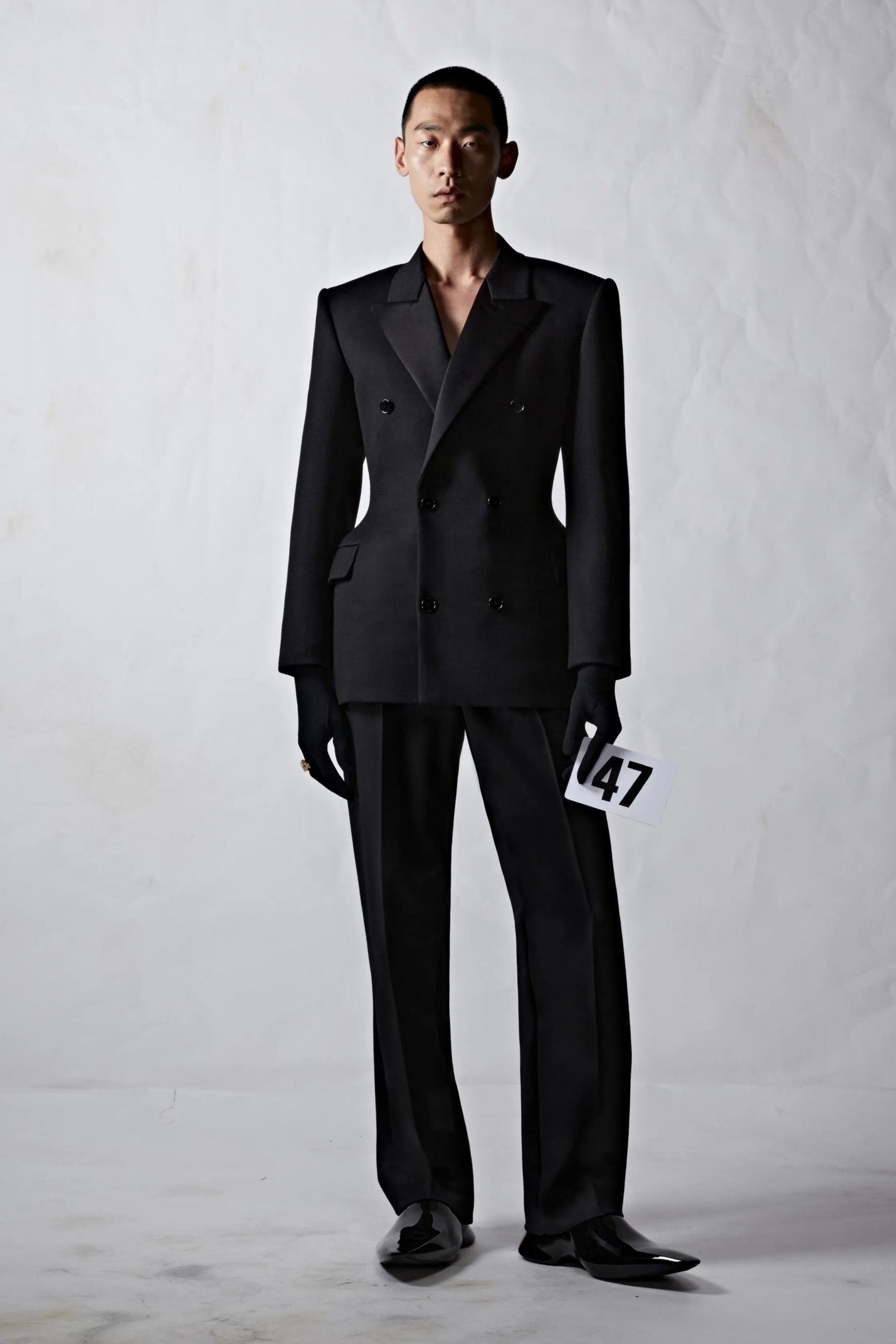 Balenciaga Couture detail runway look kim nicole dua design 2022 51st
