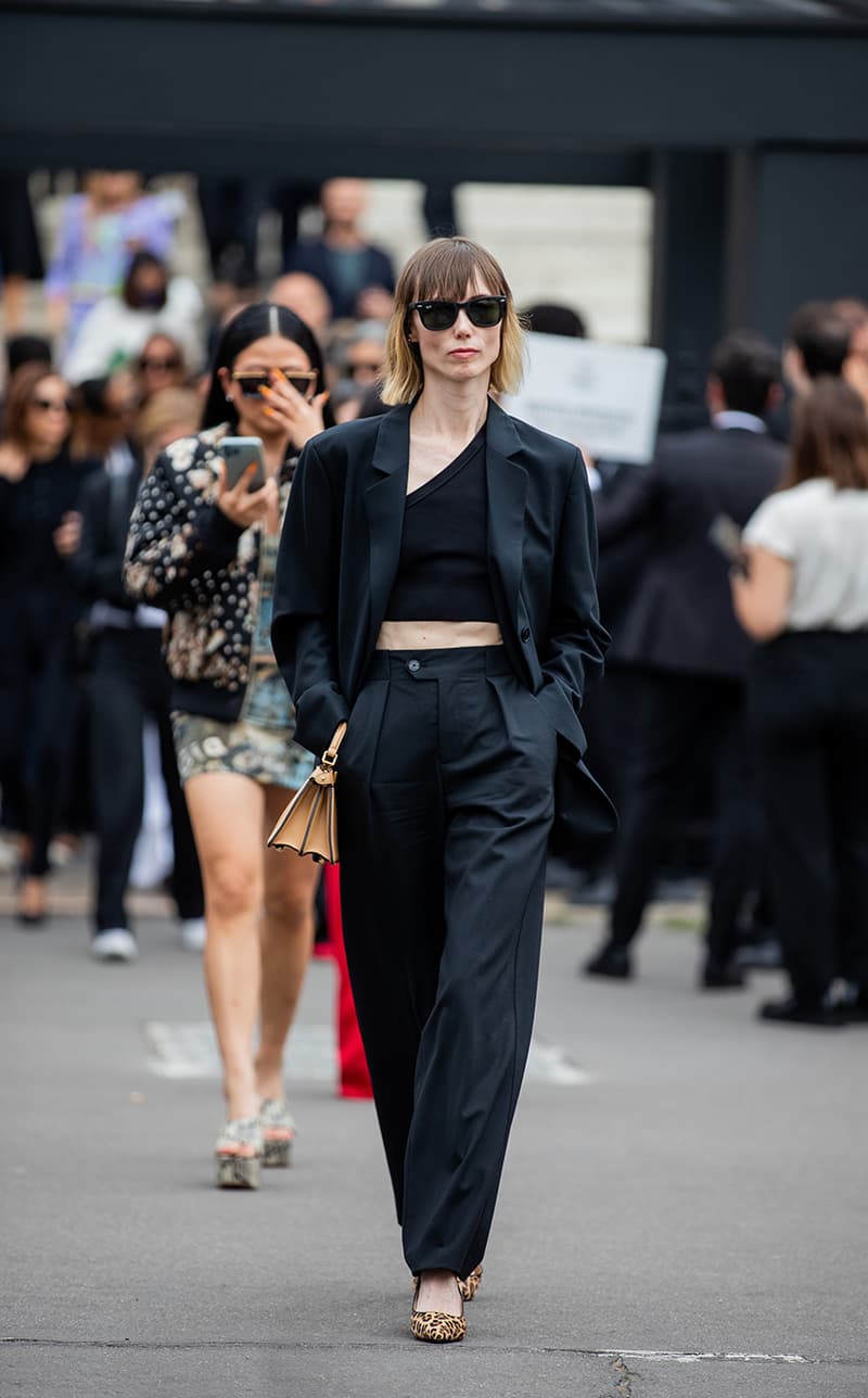 Haute Couture Fall Winter 22 23 Fashion week street Snap Style Outfit Idea