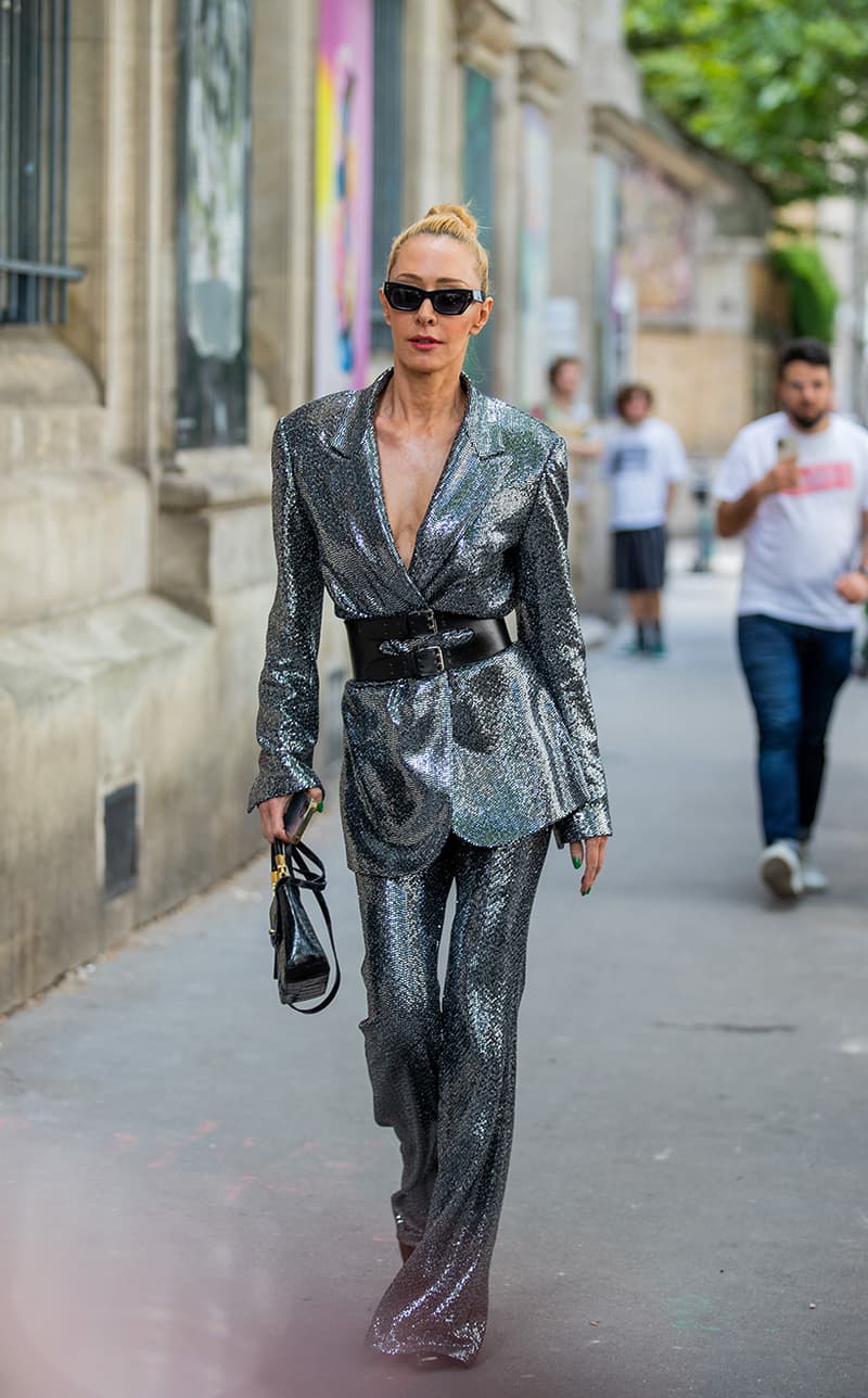 Haute Couture Fall Winter 22 23 Fashion week street Snap Style Outfit Idea