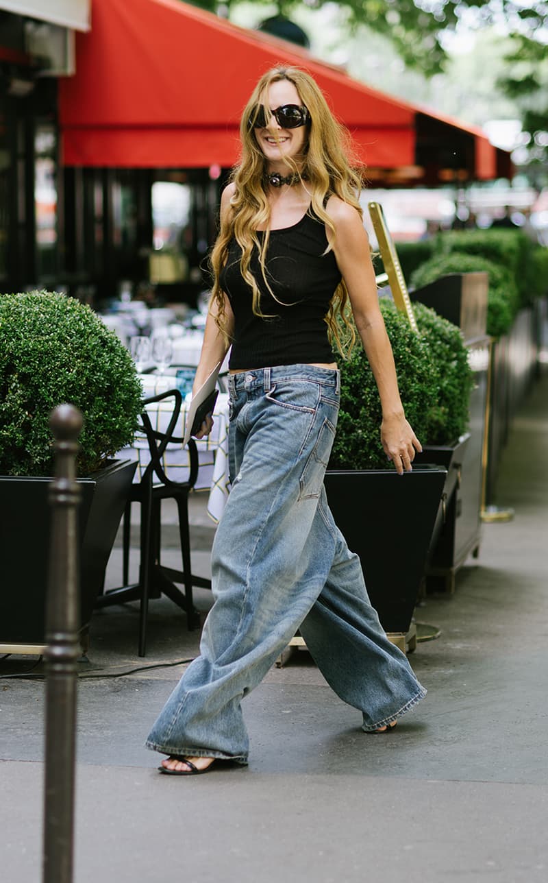 Haute Couture Fall Winter 22 23 Fashion week street Snap Style Outfit Idea