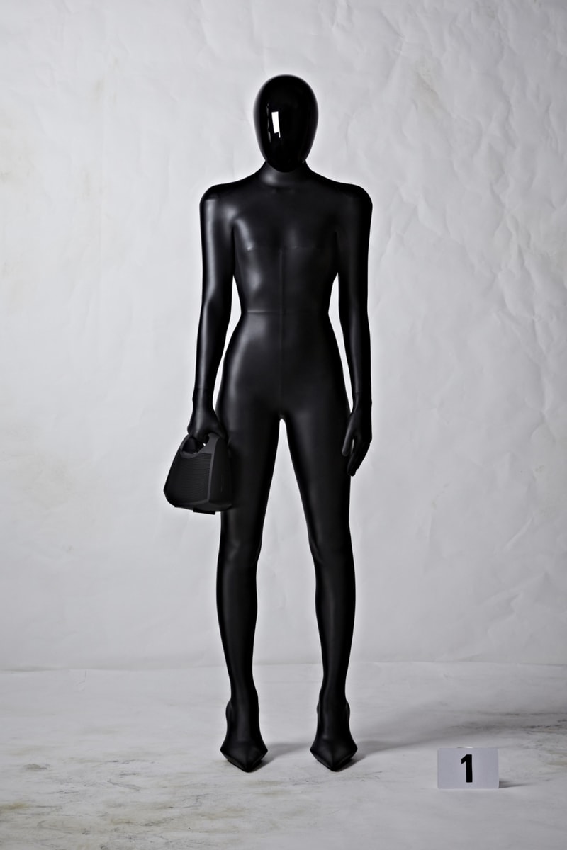 Balenciaga Couture detail runway look kim nicole dua design 2022 51st