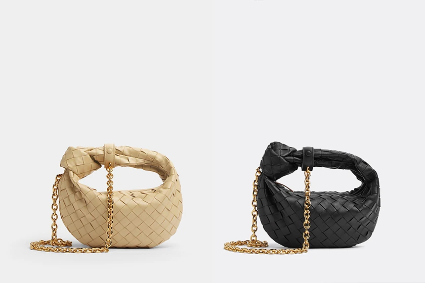 bottega-veneta-mini-jodie-bag-updated-with-chain-embellishment-02