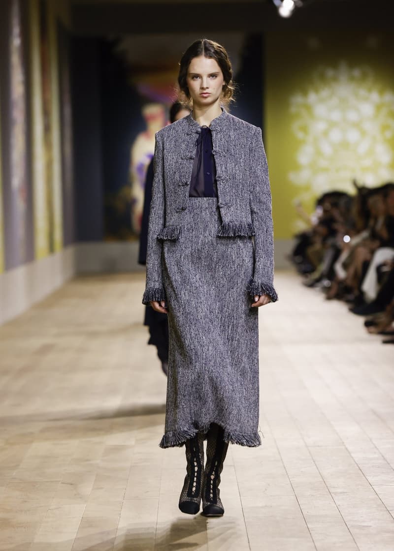 Dior 2022/23 FW Haute Couture show runway