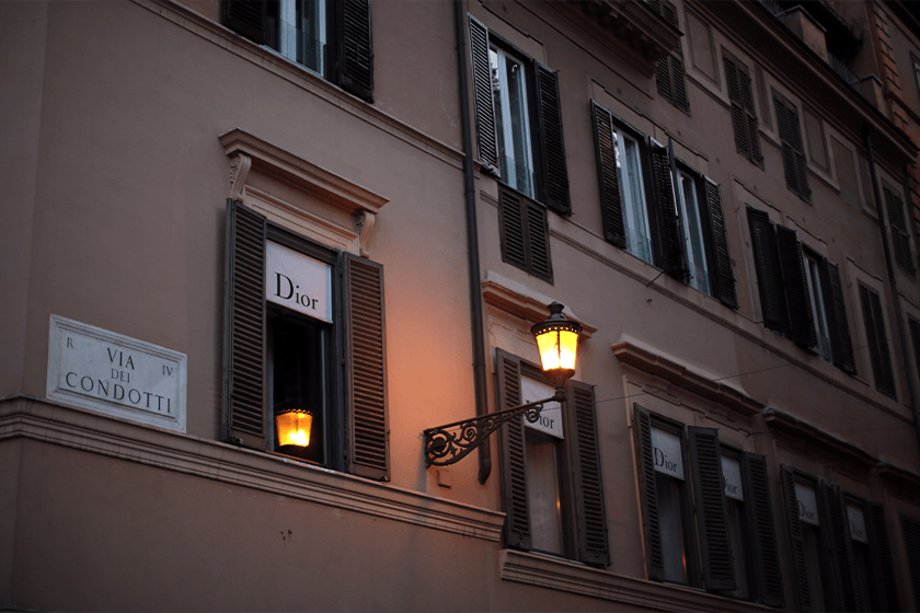 dior-requested-valentino-to-pay-100k-usd-compensation-01