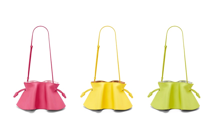 loewe-mini-flamenco-petal-clutch-handbag-cuteness-overload-04