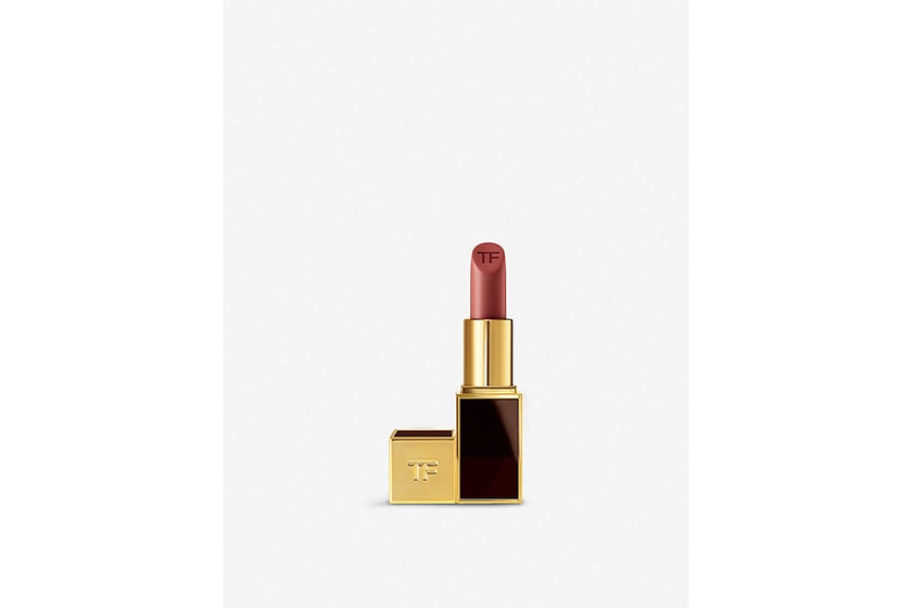 to-learn-the-thick-lips-makeup-skill-from-korean-makeup-artist-06
