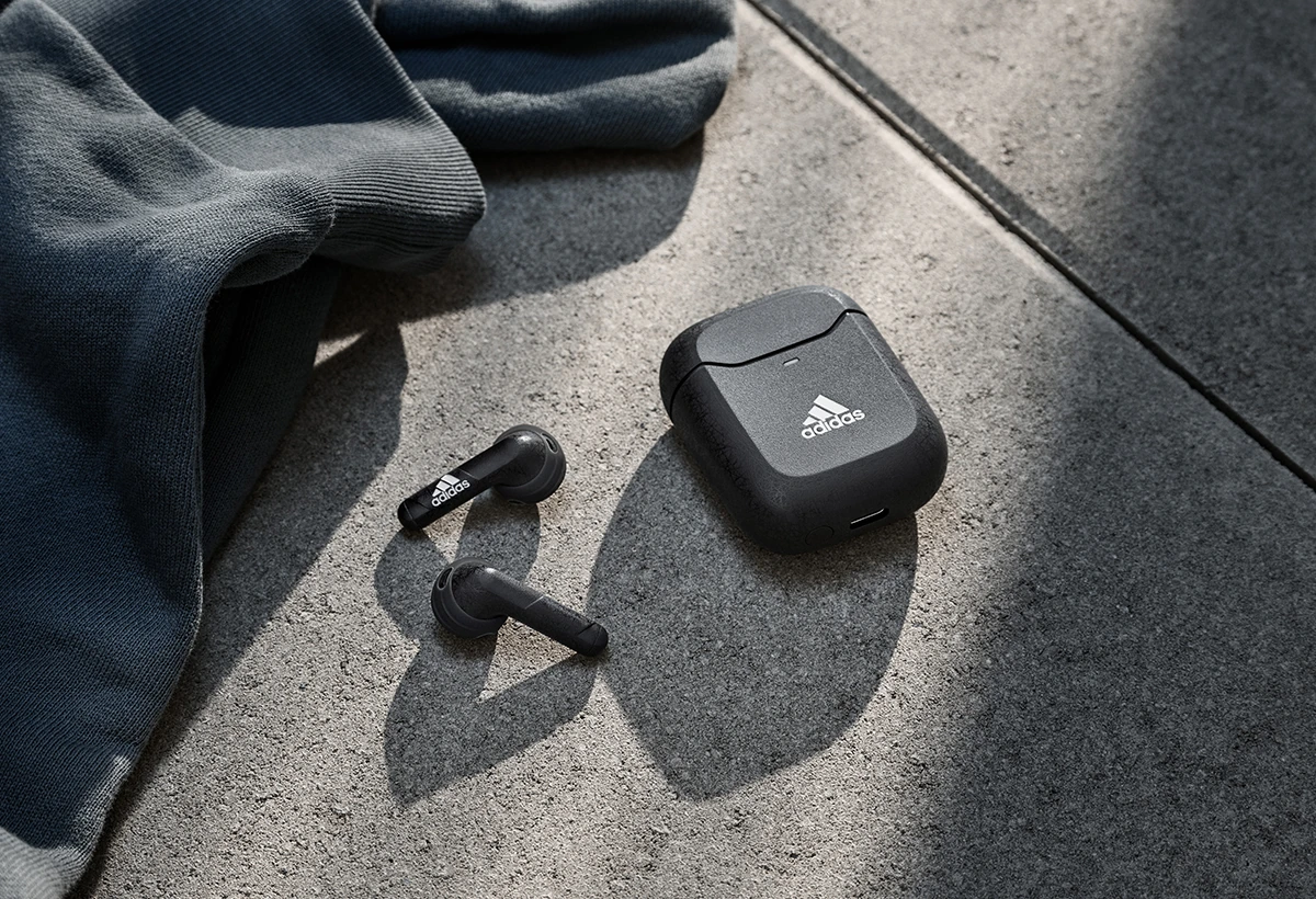 adidas Z.N.E. 01 earphone