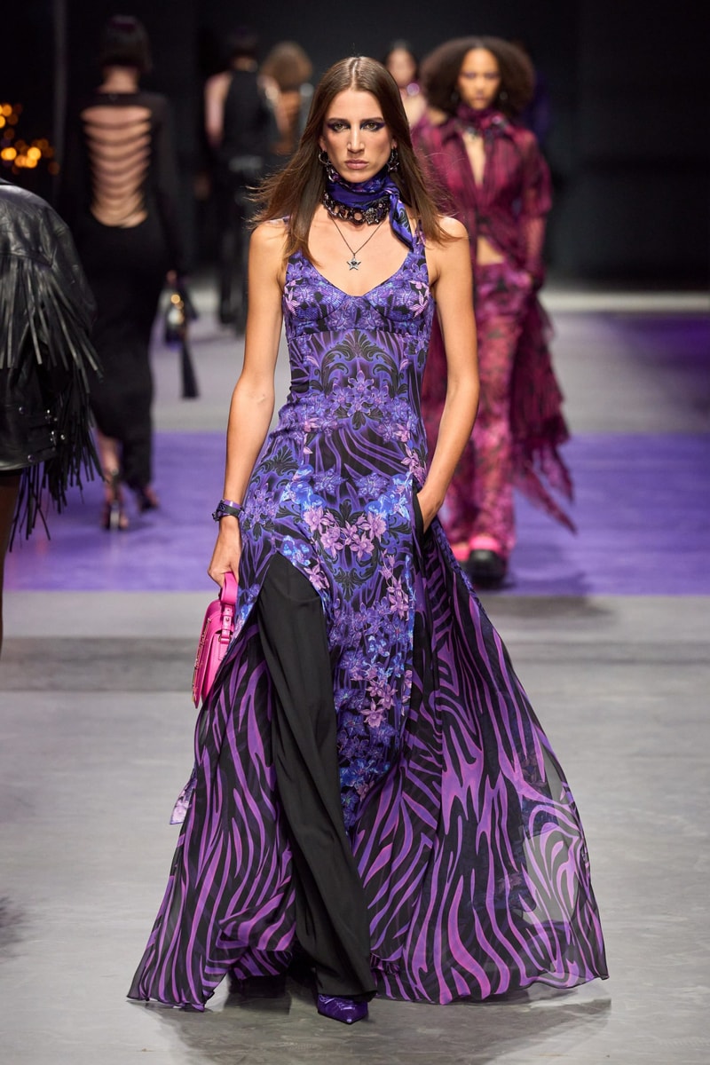 Versace 2023SS fashion show runway mfw