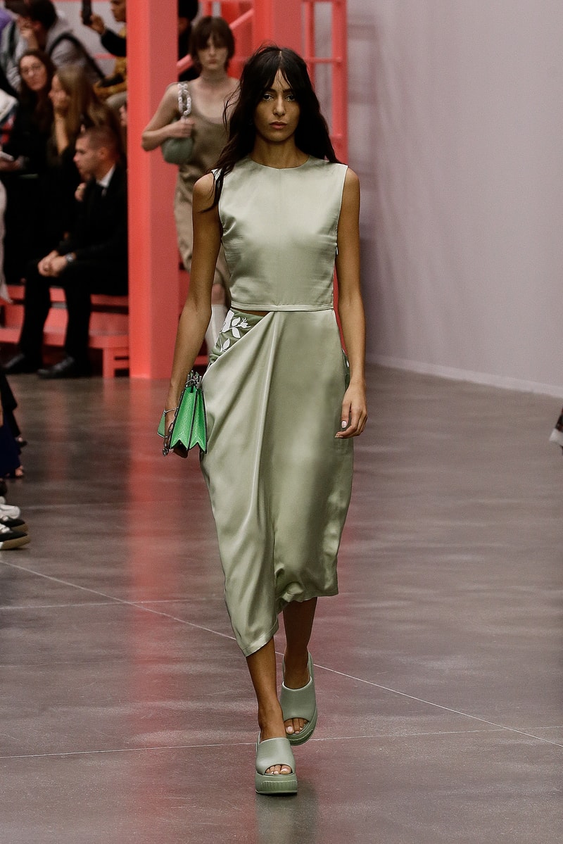 fendi milan mfw 2023 ss kim jones karl handbags detail 