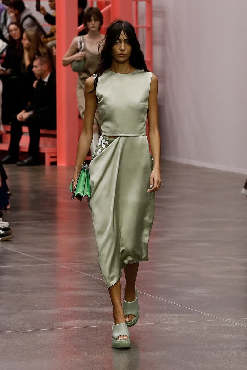 fendi milan mfw 2023 ss kim jones karl handbags detail