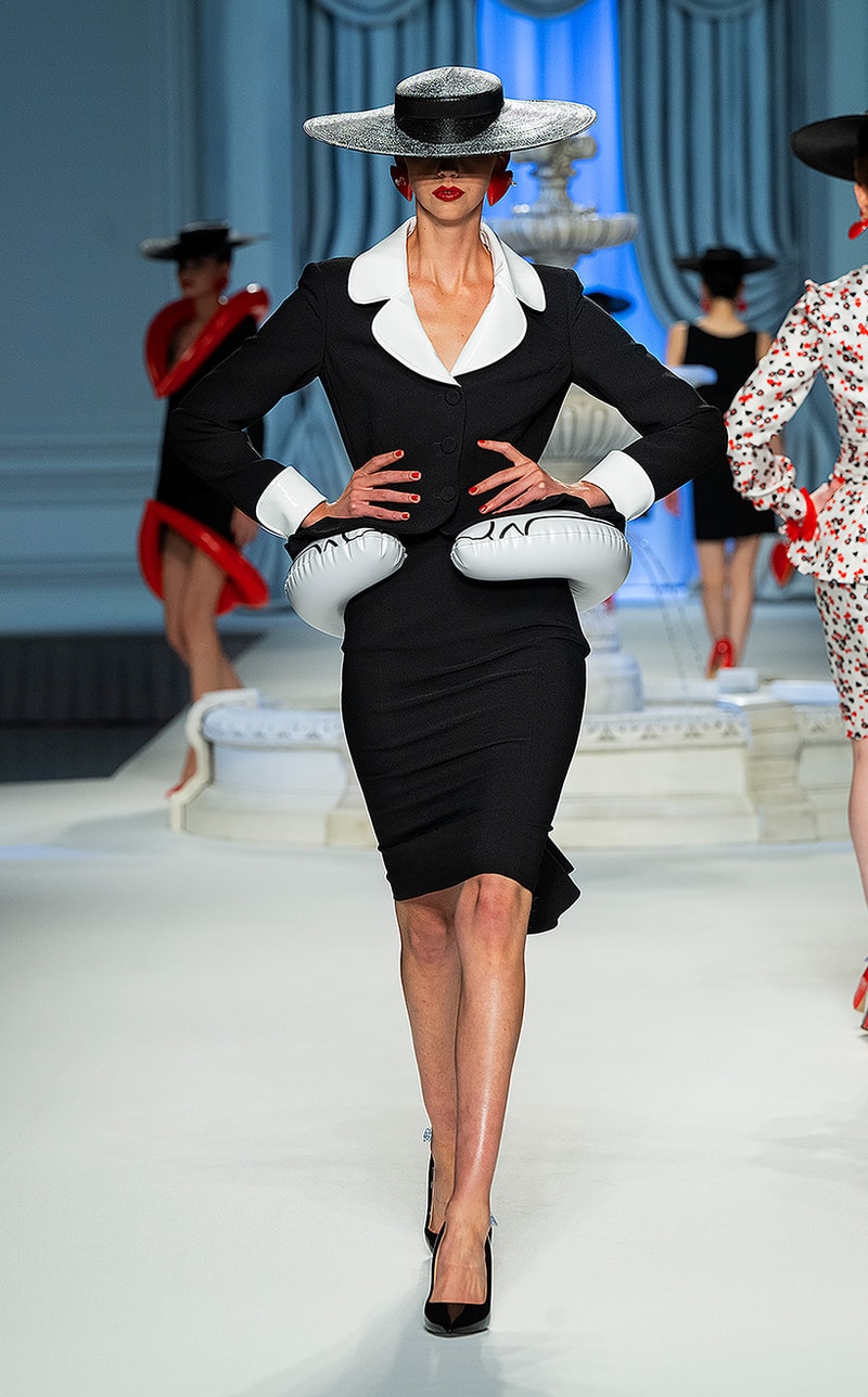 MFW 2022 Moschino 2023 ss fashion week Jeremy Scott