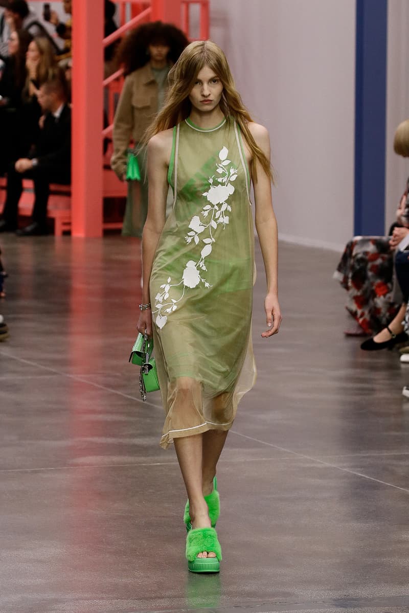 fendi milan mfw 2023 ss kim jones karl handbags detail