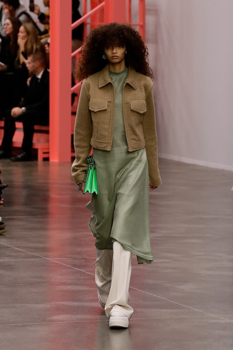 fendi milan mfw 2023 ss kim jones karl handbags detail