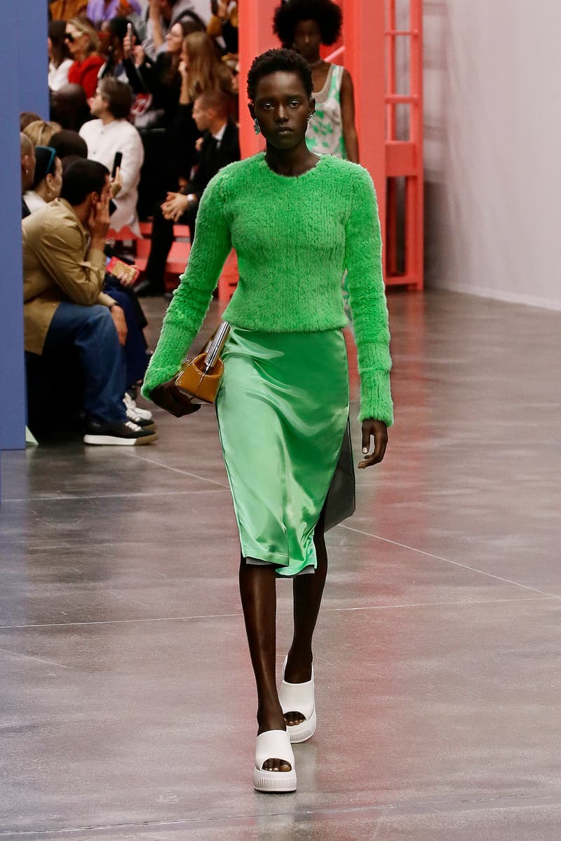 fendi milan mfw 2023 ss kim jones karl handbags detail
