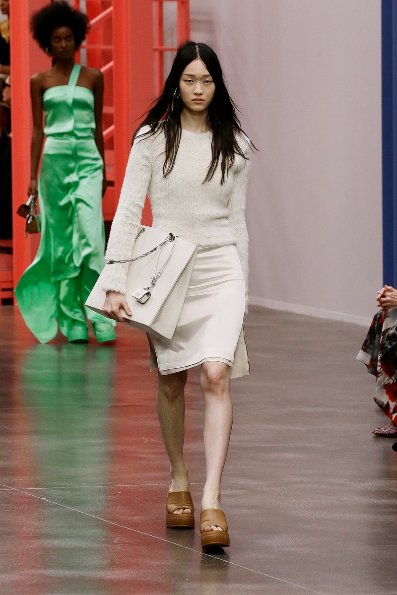 fendi milan mfw 2023 ss kim jones karl handbags detail 