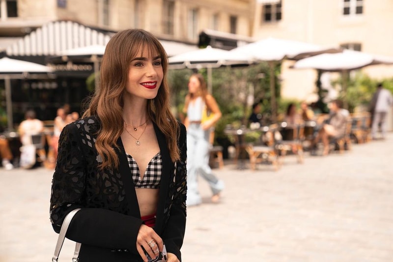 Netflix《Emily in Paris》season 3 stage photo release