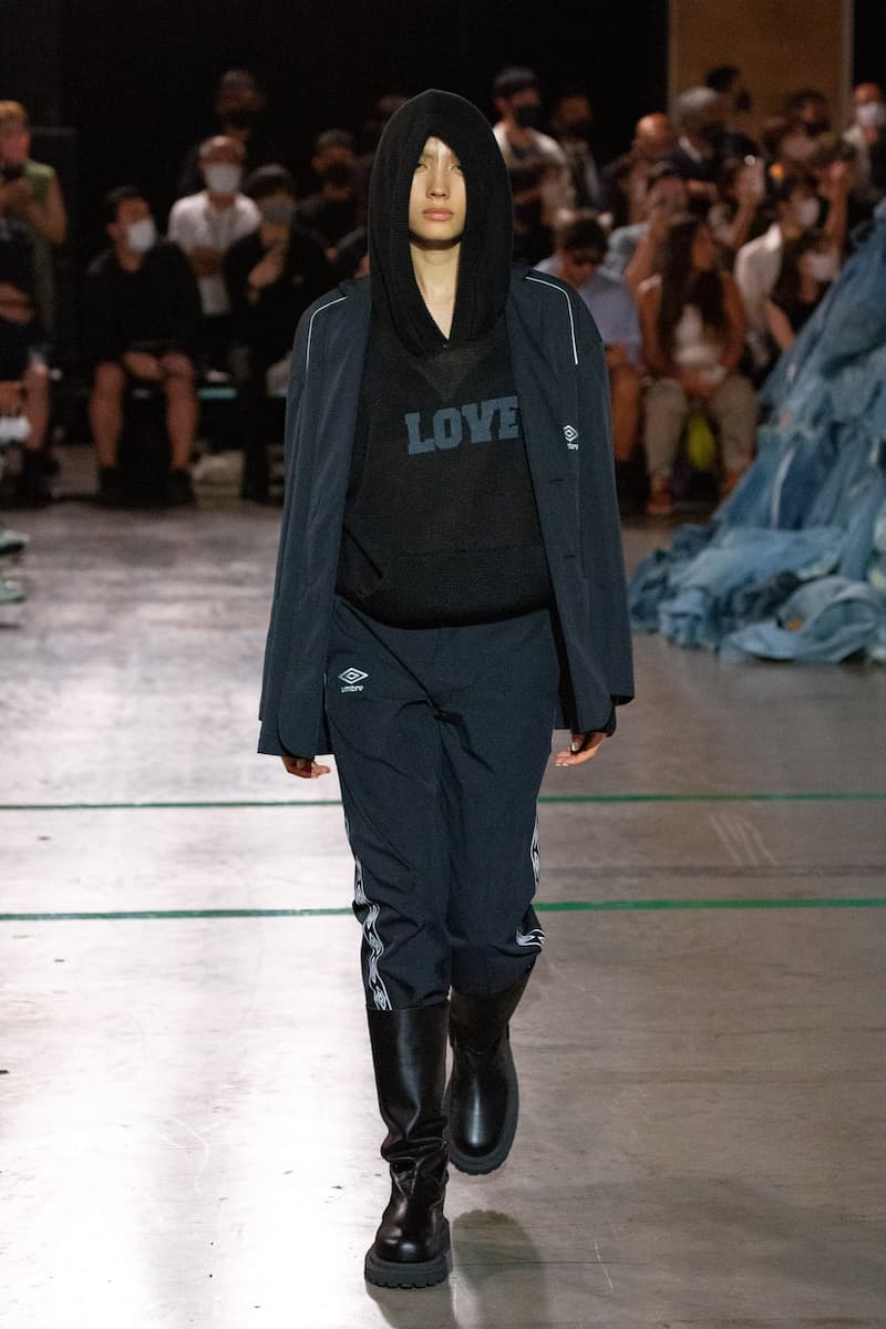 BASICKS DHL umbro MASANORI MORIKAWA tokyo fashion show runway look detail