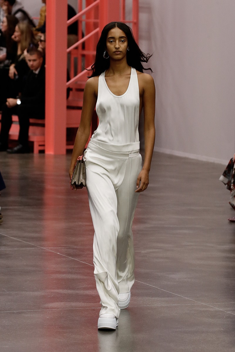 fendi milan mfw 2023 ss kim jones karl handbags detail 
