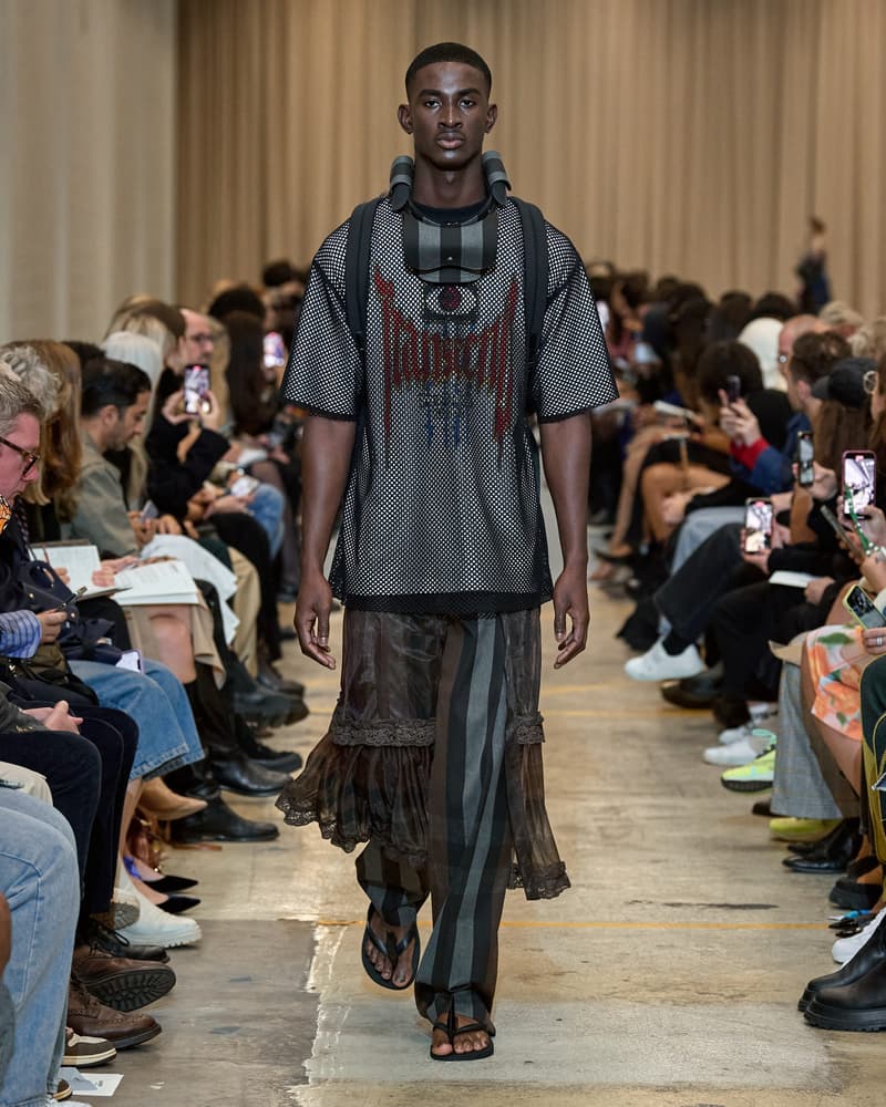 Burberry 2023ss show runway Riccardo Tisci