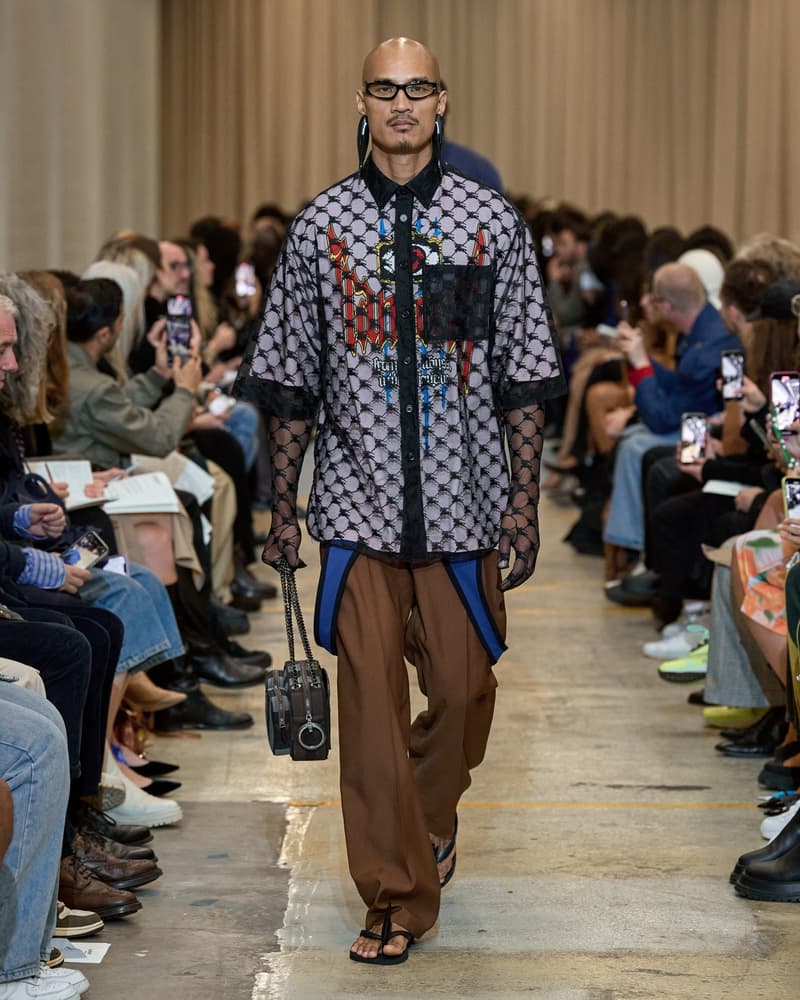Burberry 2023ss show runway Riccardo Tisci