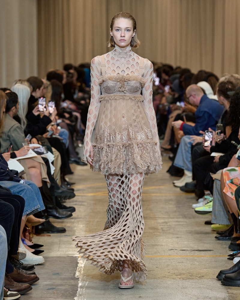 Burberry 2023ss show runway Riccardo Tisci