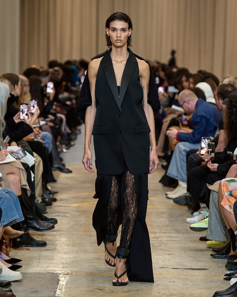 Burberry 2023ss show runway Riccardo Tisci