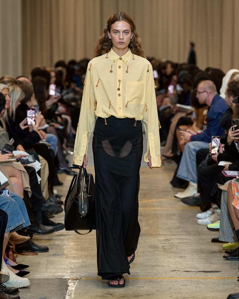 Burberry 2023ss show runway Riccardo Tisci