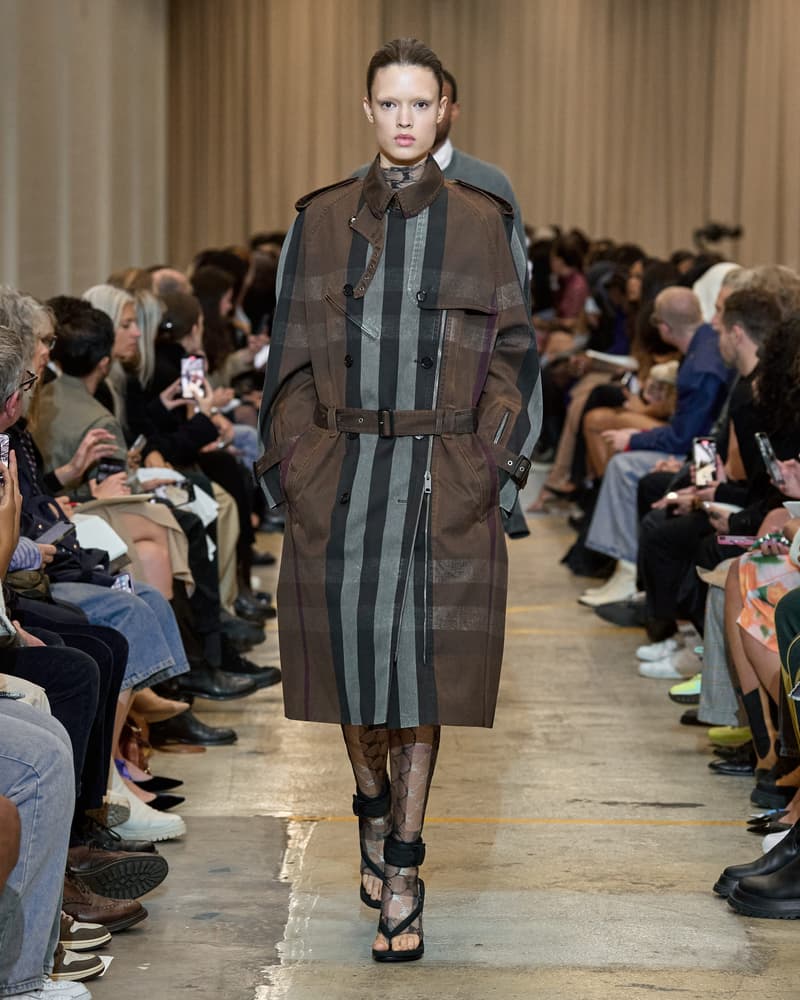 Burberry 2023ss show runway Riccardo Tisci