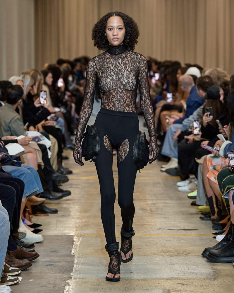Burberry 2023ss show runway Riccardo Tisci