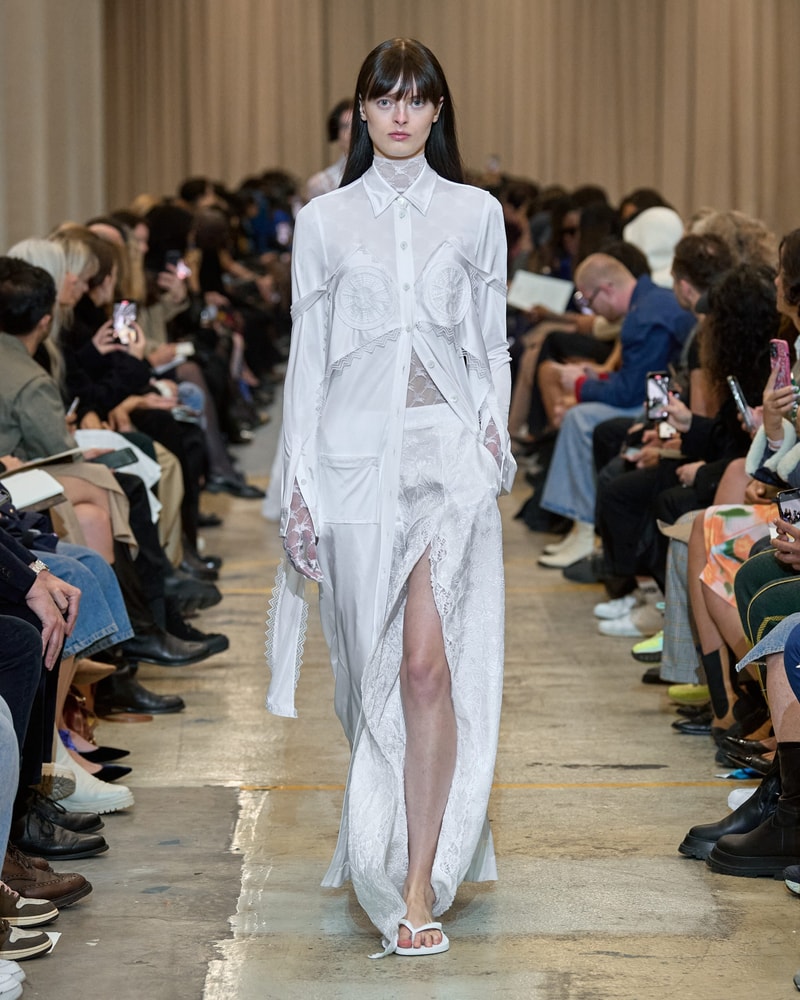 Burberry 2023ss show runway Riccardo Tisci