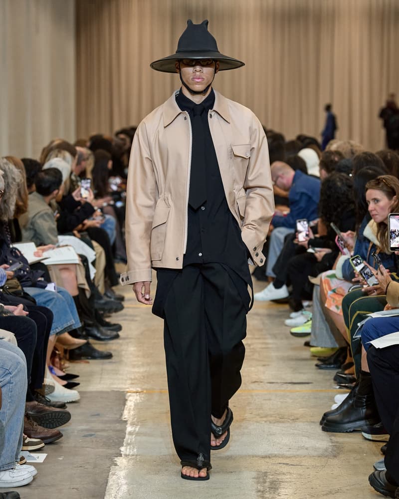 Burberry 2023ss show runway Riccardo Tisci