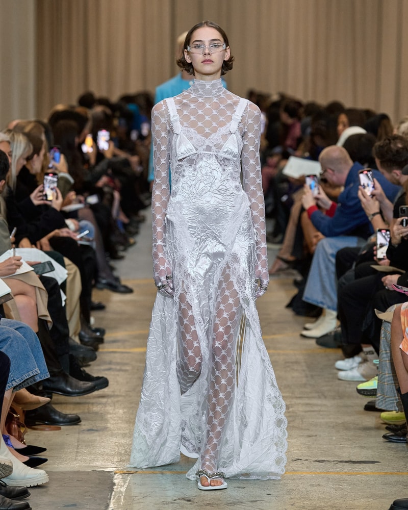 Burberry 2023ss show runway Riccardo Tisci
