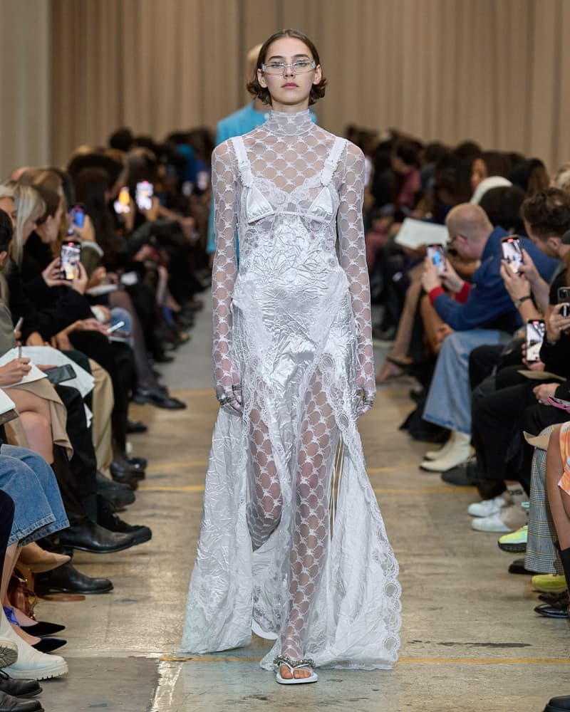 Burberry 2023ss show runway Riccardo Tisci