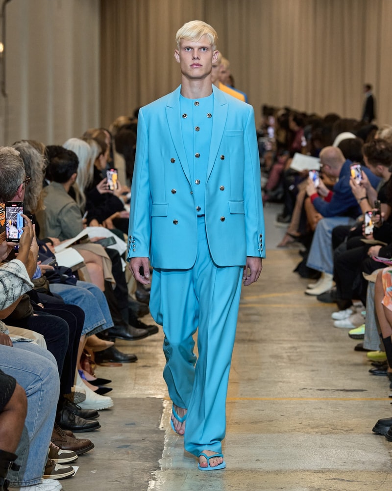 Burberry 2023ss show runway Riccardo Tisci
