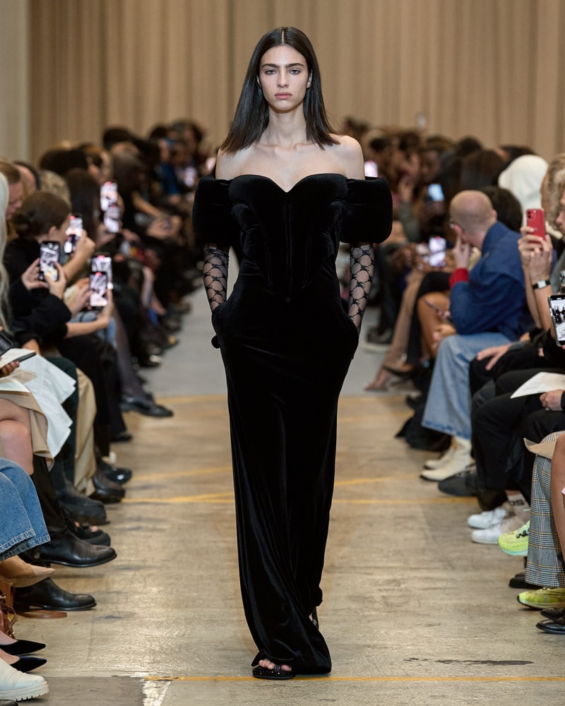 Burberry 2023ss show runway Riccardo Tisci