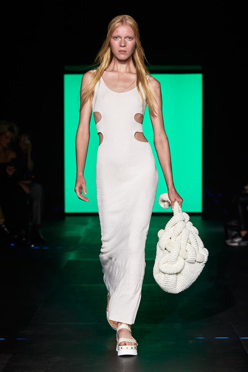 Chloé paris pfw 2023 ss Gabriela Hearst runway show detail