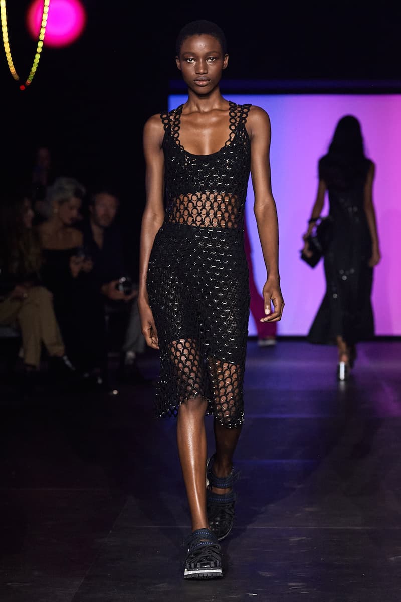 Chloé paris pfw 2023 ss Gabriela Hearst runway show detail