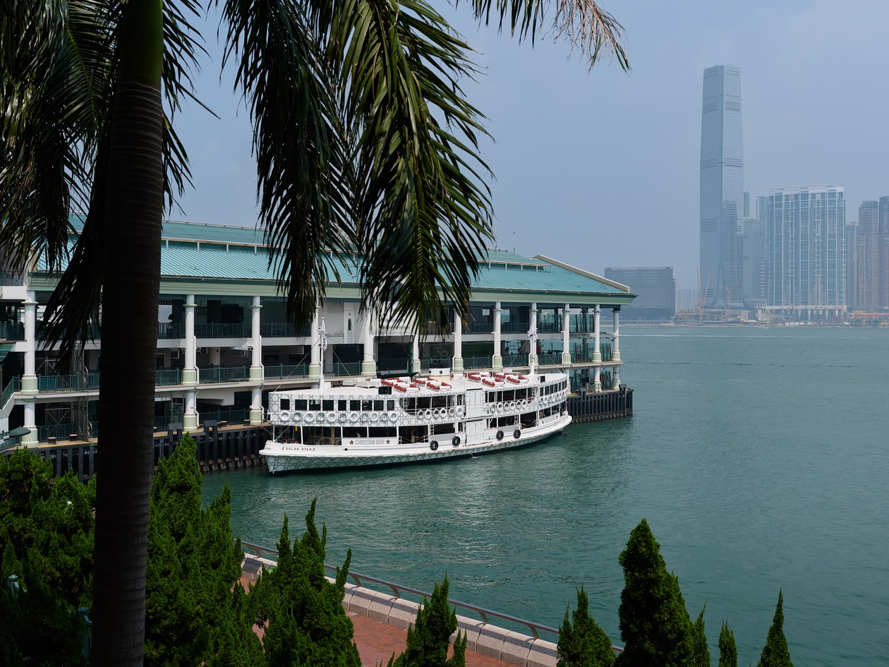dior-cannage-star-ferry-hong-kong
