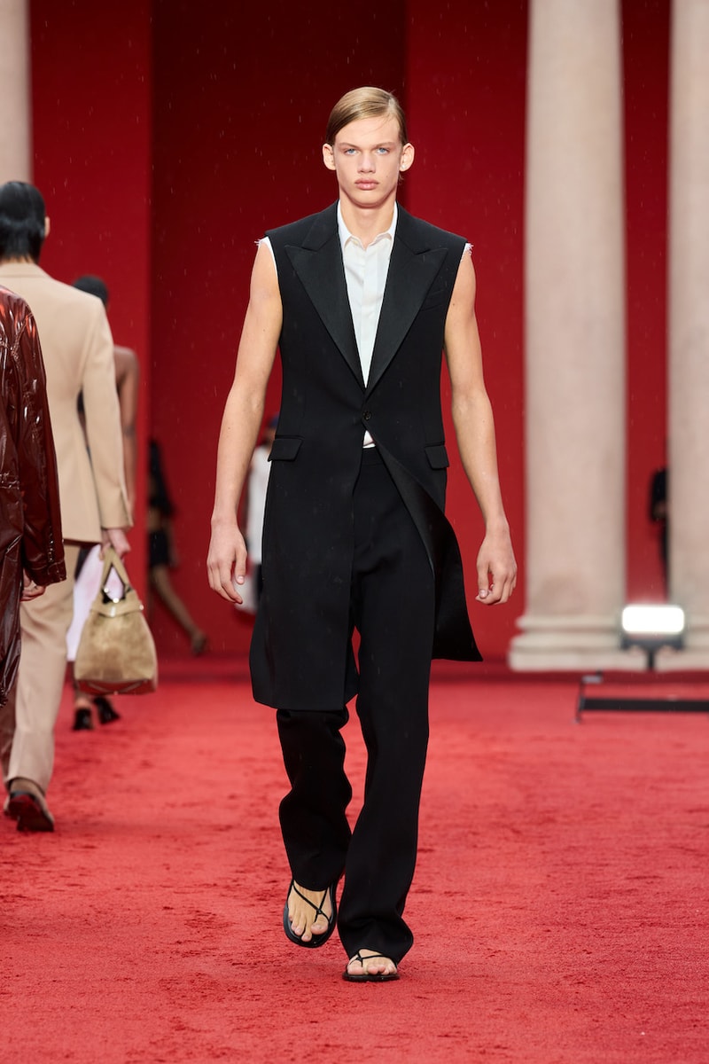 ferragamo Maximilian Davis milan mfw 2023 ss detail runway