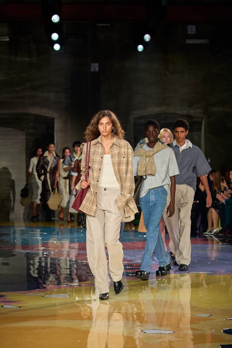 Bottega Veneta 2023SS show runway MFW