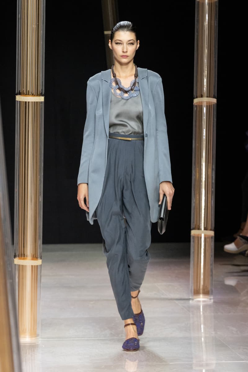 Giorgio Armani milan mfw 2022 ss runway